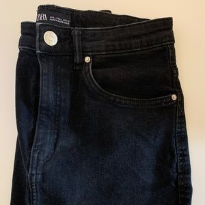 black Zara jean skirt